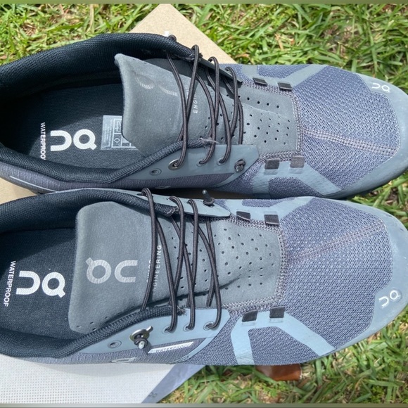 👟 On Cloud Men’s Waterproof Running Shoes – Charcoal/Black – Size 10 (EU 44) - Picture 3 of 12